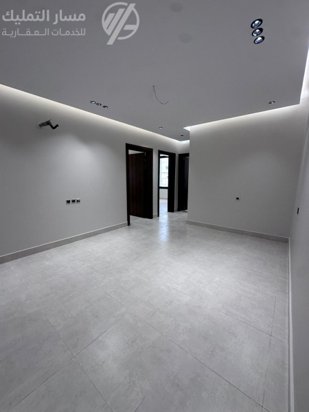 Photo by Daniel J. Schwarz